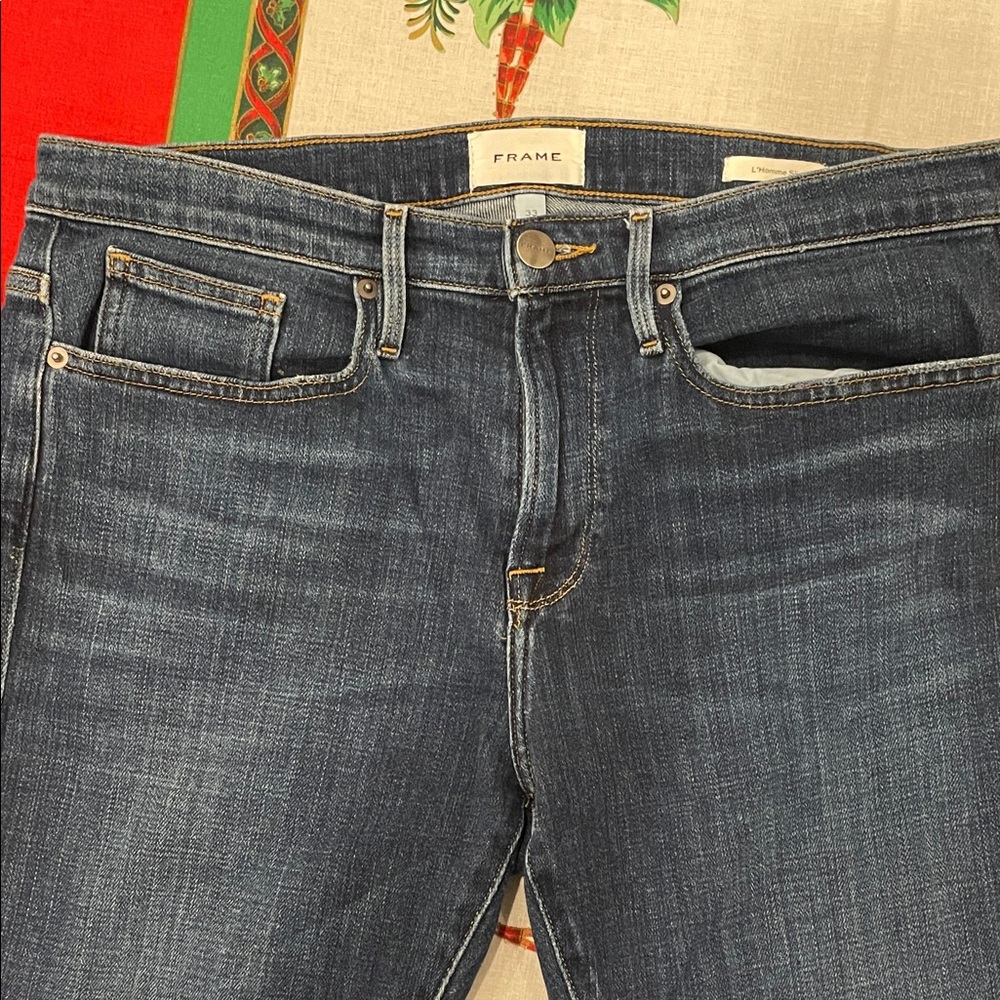 Frame L’ Homme Slim Men’s Denim “Sebastian” 98% Cotton w/Stretch.